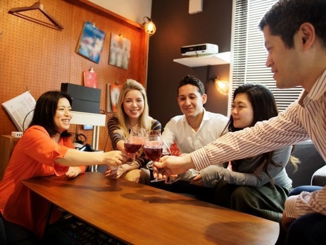 婚活必勝法 婚活パーティーで話題に困らないマル秘会話テクまとめ 恋活 婚活のための総合サイト 婚活会議